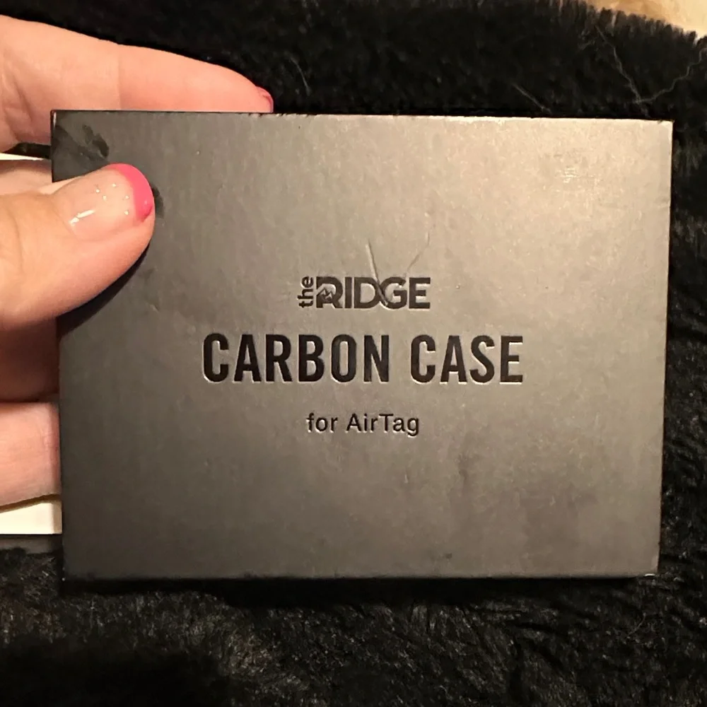 Ridge Metal Wallet with Accessories
